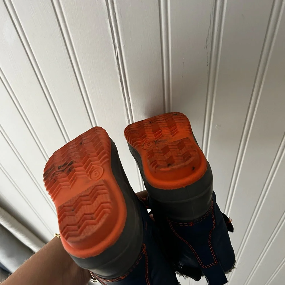 Target Kids' Size 5 Navy Orange Gray Snow Winter Boots